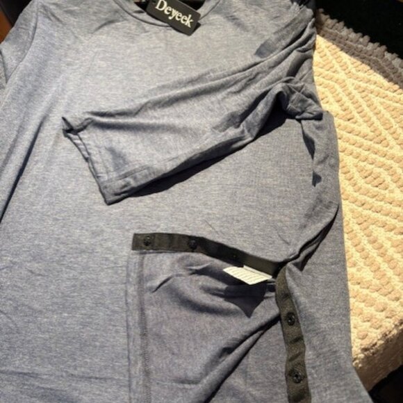 Post Shoulder Surgery Tear Away Top with 3/4" Sleeves (NWT) - Picture 12 of 15